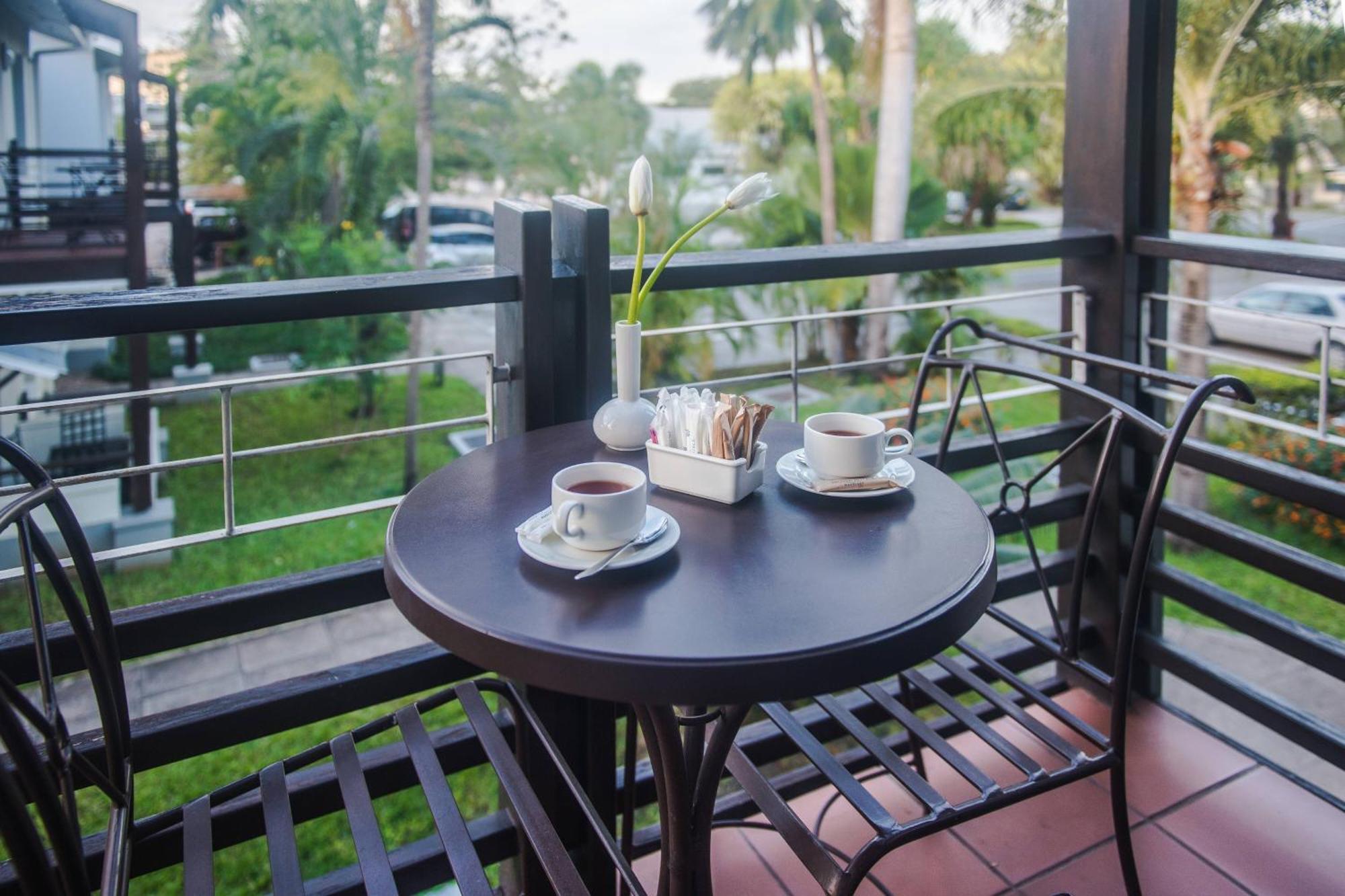 Protea Hotel By Marriott Dar Es Salaam Oyster Bay Exterior foto