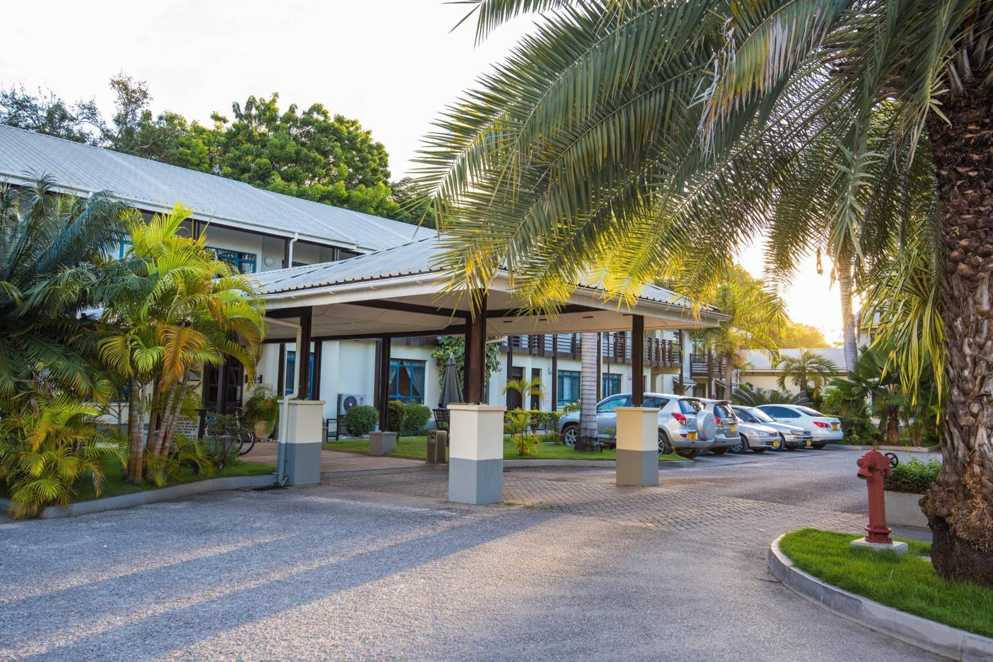 Protea Hotel By Marriott Dar Es Salaam Oyster Bay Exterior foto